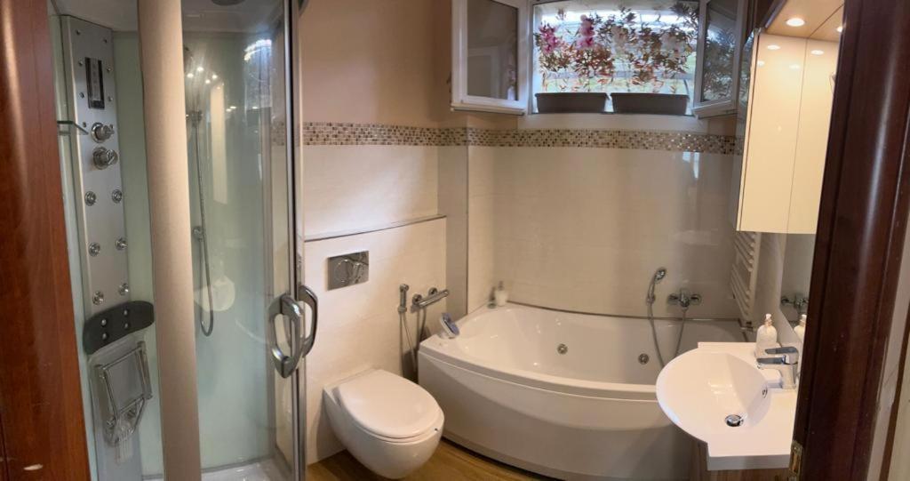 Ferienwohnung Bellaria Casa Indipendente-Giardino Privato-Free Parking-Wifi-Strategic Location 5 Terre-Portofino Rapallo Exterior foto